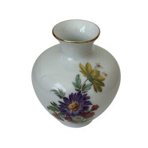 Vintage Royal Porzellan Bavaria KPM Handarbeit Gold-Rimmed Mini Vase With Floral